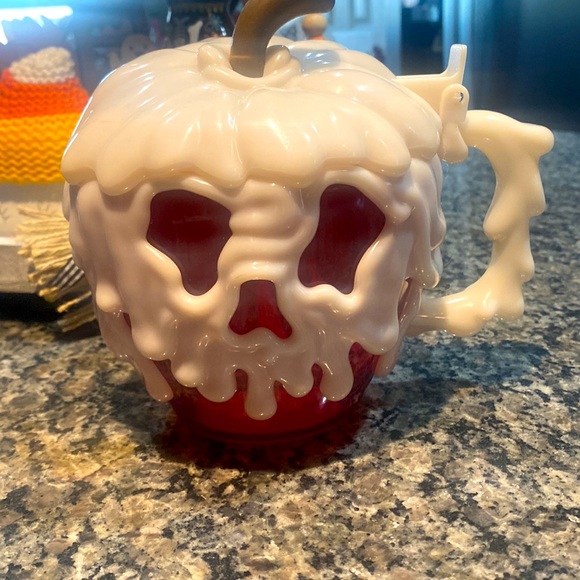 Disney Evil Apple Stein/Mug/Cup Poison Red Apple ๐ Disney Parks! Snow white!๐ - Picture 2 of 6
